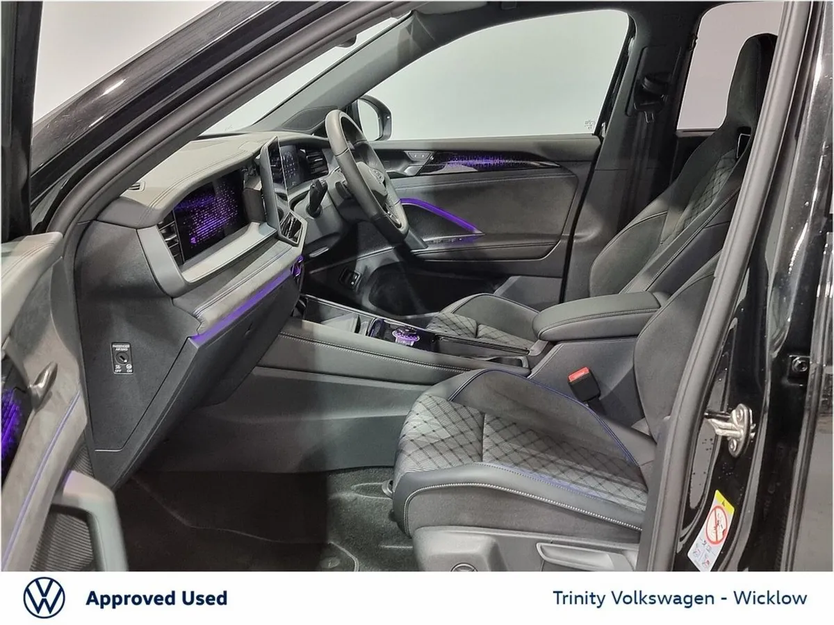 Volkswagen Tayron Estate, Petrol Plug-in Hybrid, 2026, Black