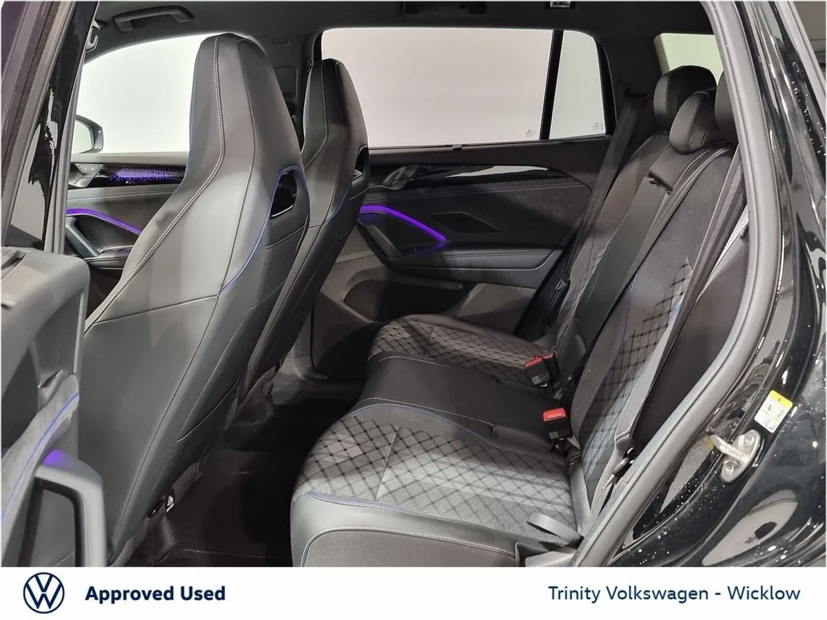 Volkswagen Tayron Estate, Petrol Plug-in Hybrid, 2026, Black