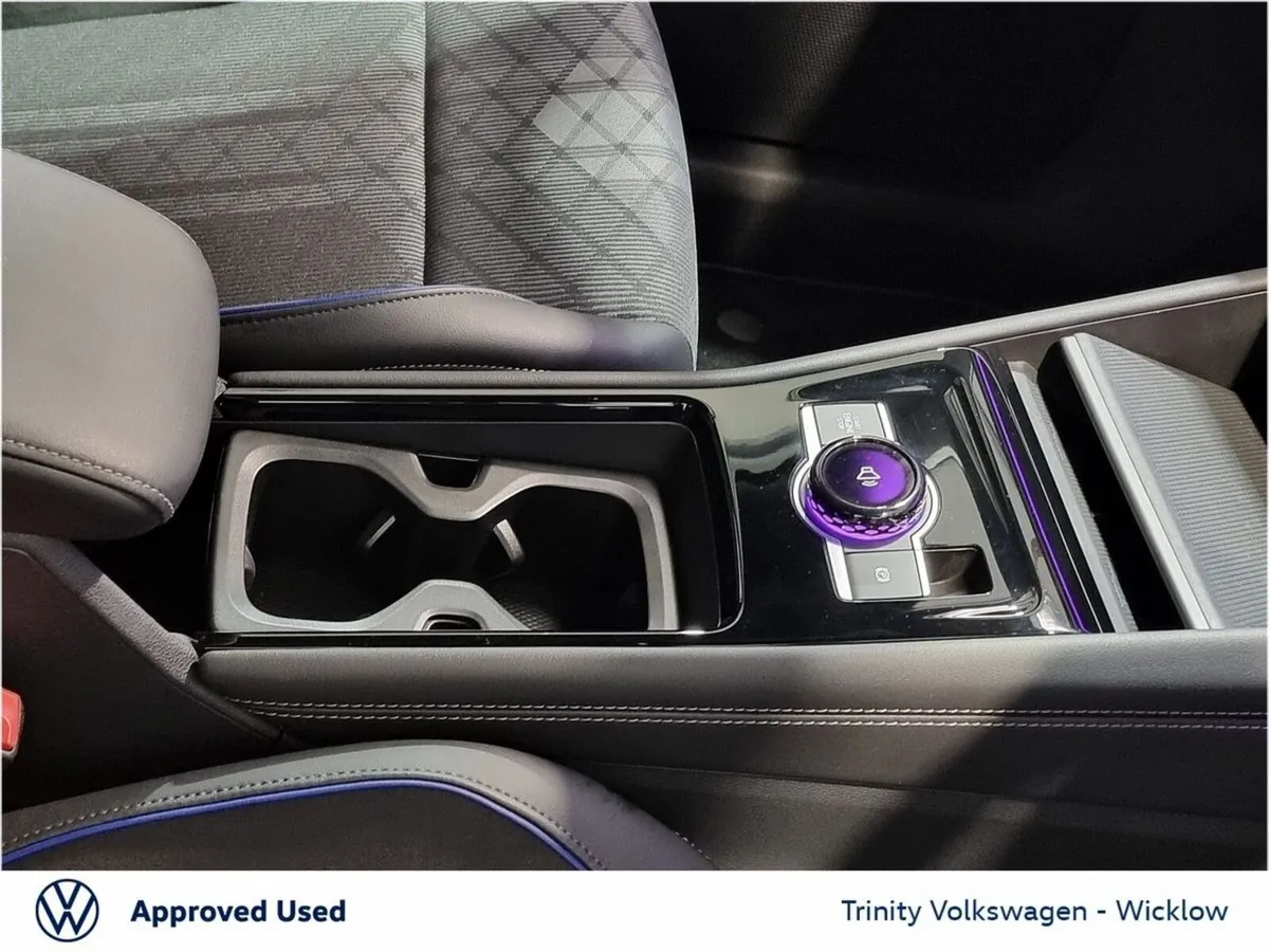 Volkswagen Tayron Estate, Petrol Plug-in Hybrid, 2026, Black