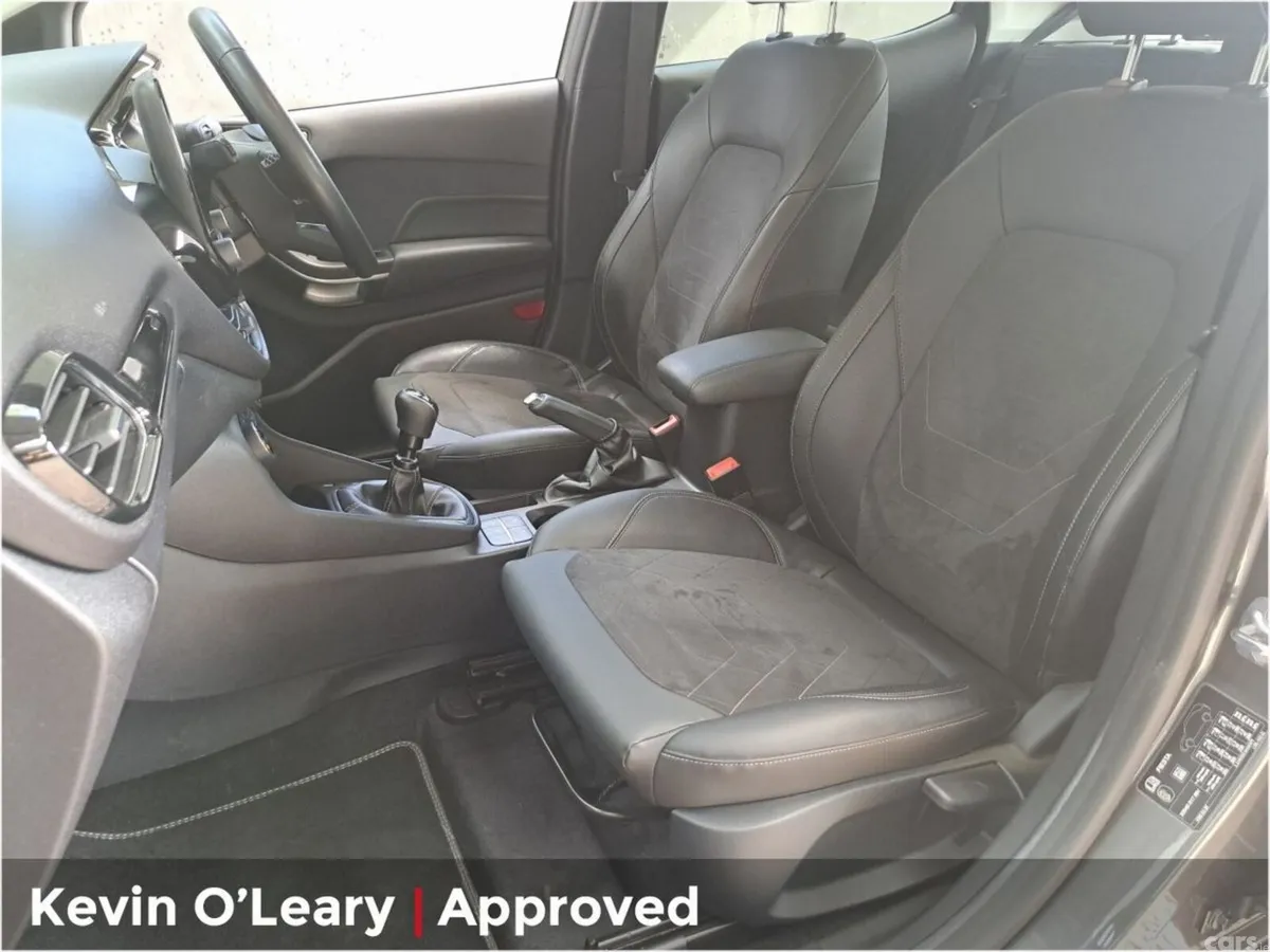 Ford Fiesta Hatchback, Petrol, 2023, Grey