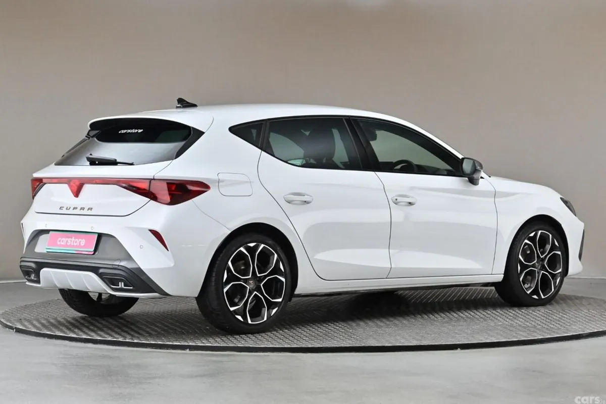 Cupra Leon Hatchback, Petrol, 2025, White
