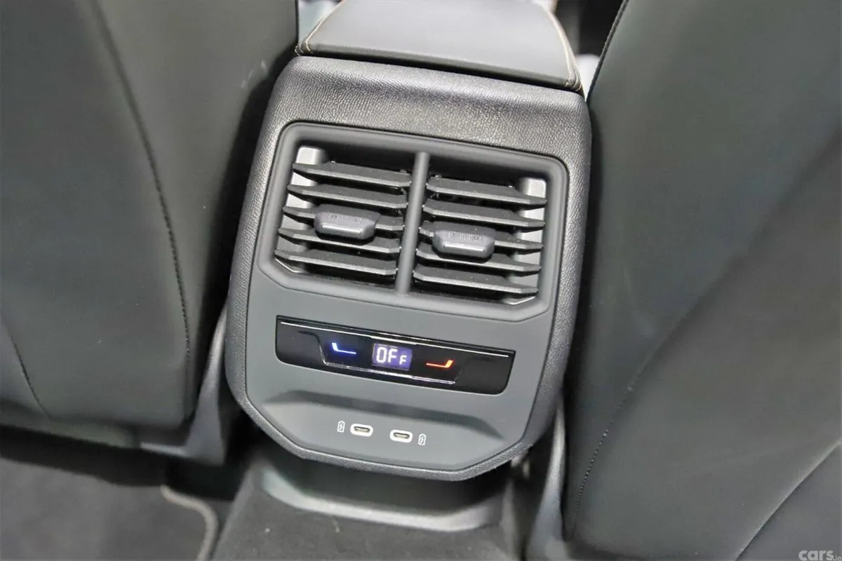 Cupra Leon Hatchback, Petrol, 2025, White