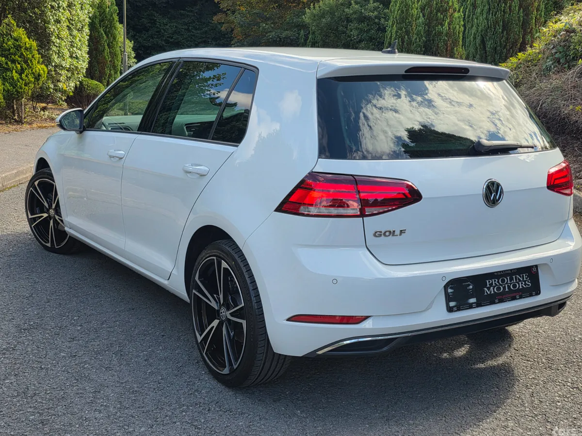 Volkswagen Golf Hatchback, Diesel, 2019, White