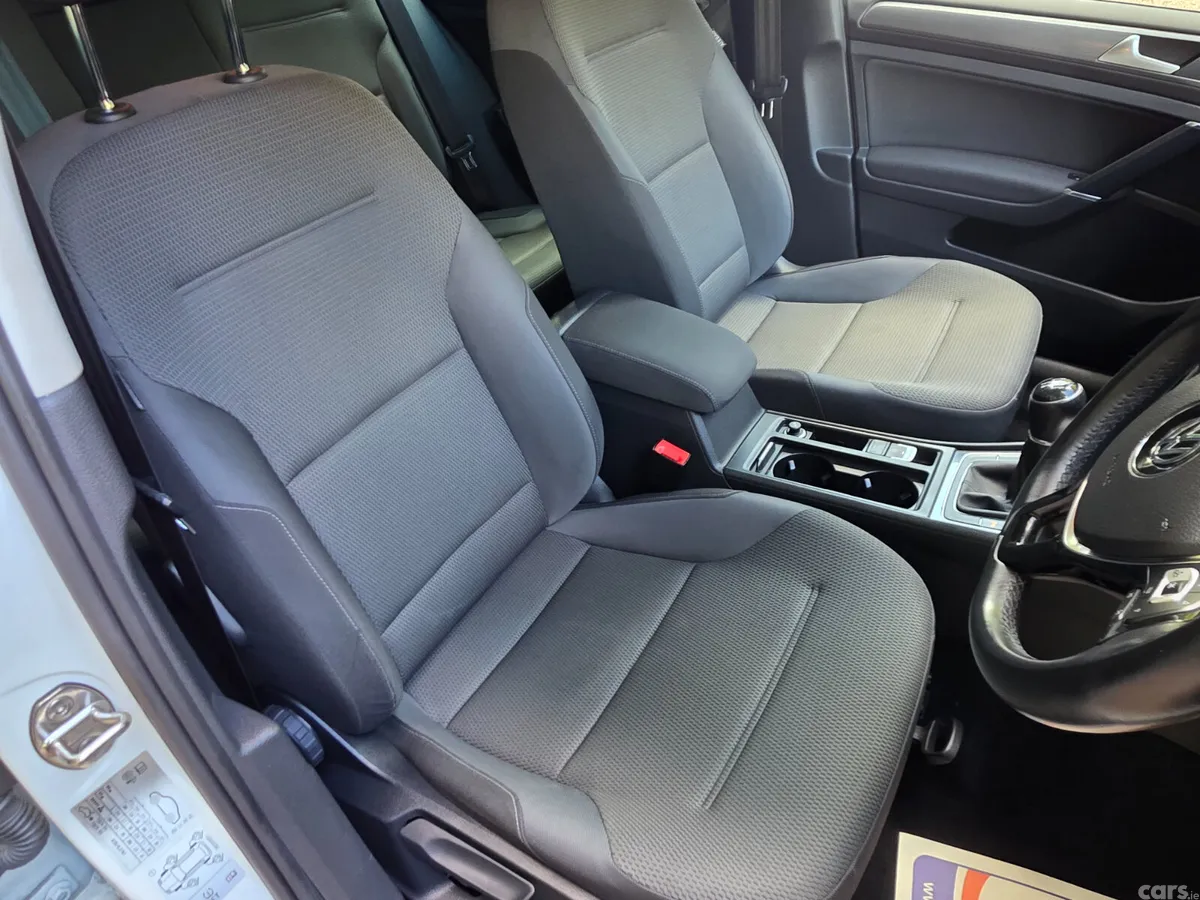 Volkswagen Golf Hatchback, Diesel, 2019, White