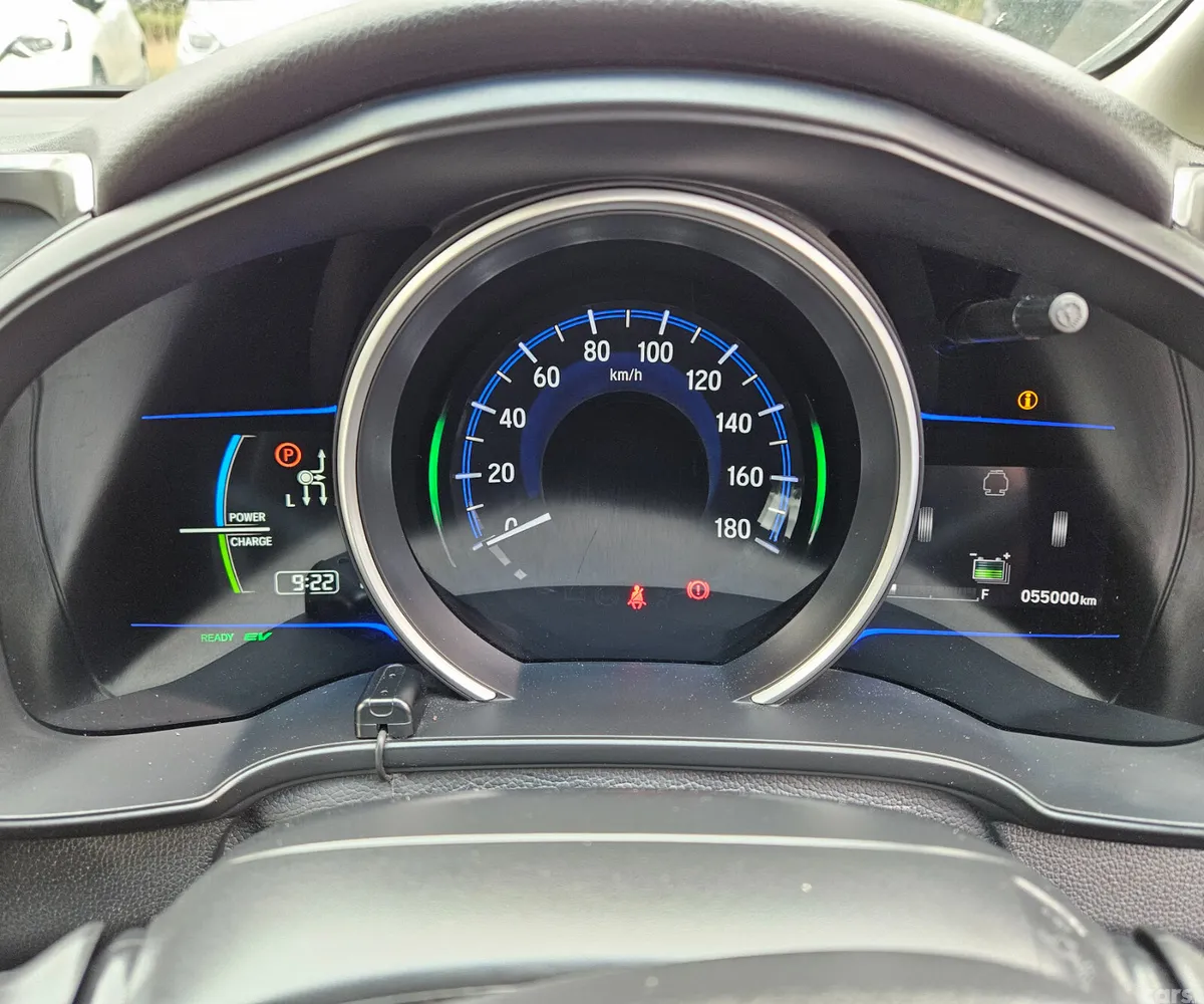 Honda Fit Hatchback, Petrol Hybrid, 2017, Silver