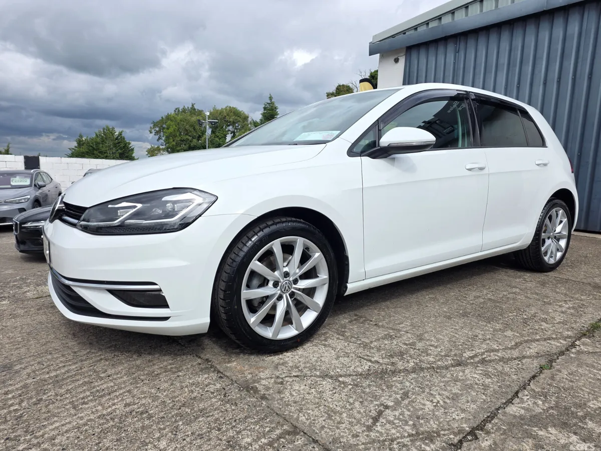 Volkswagen Golf Hatchback, Petrol, 2018, White