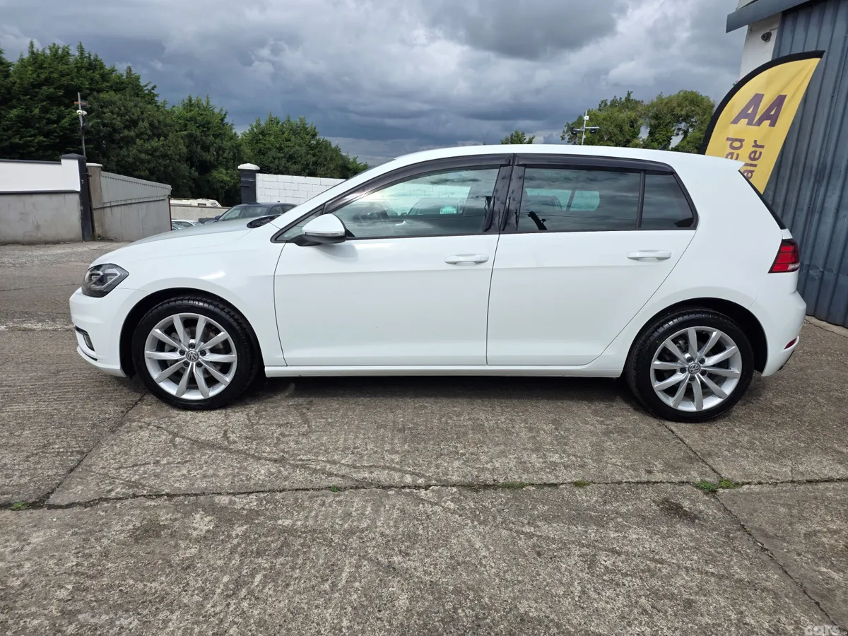 Volkswagen Golf Hatchback, Petrol, 2018, White