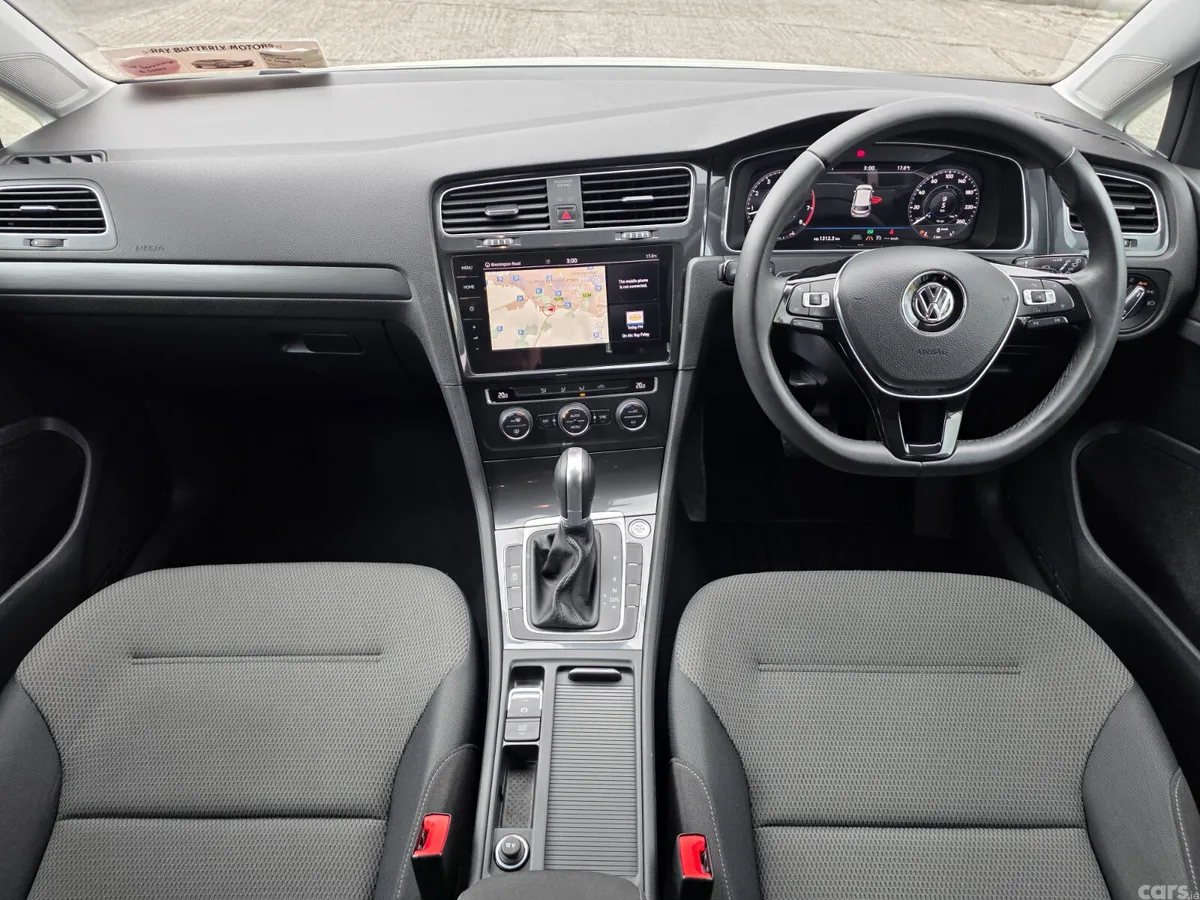 Volkswagen Golf Hatchback, Petrol, 2018, White