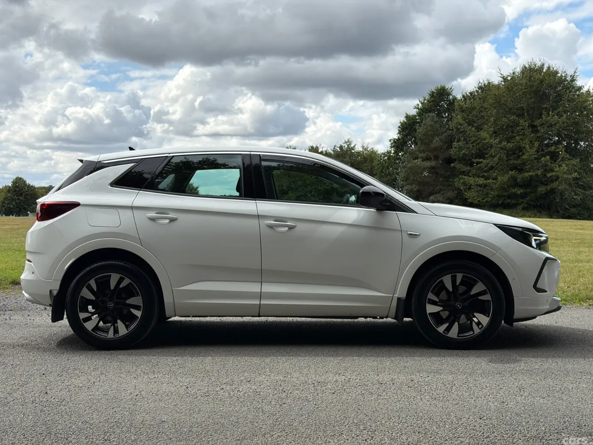 Opel Grandland X SUV, Diesel, 2024, White