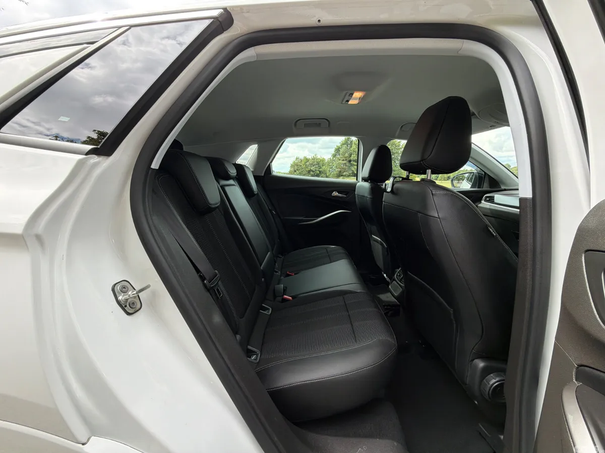 Opel Grandland X SUV, Diesel, 2024, White