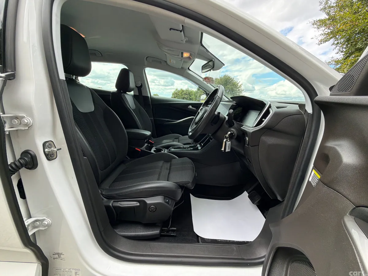 Opel Grandland X SUV, Diesel, 2024, White