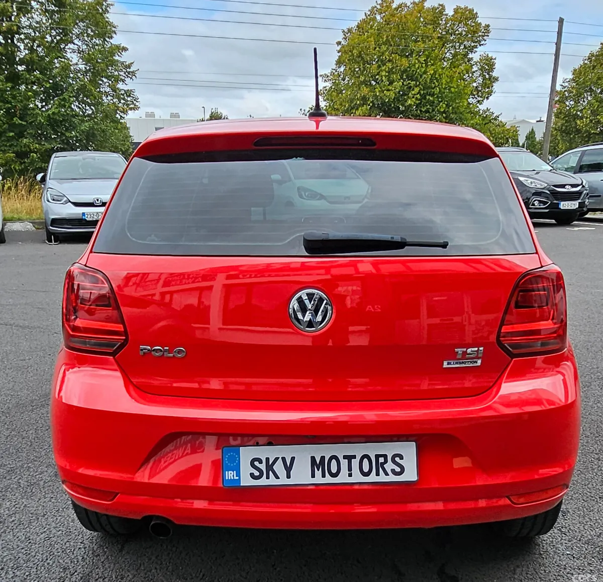 Volkswagen Polo Hatchback, Petrol, 2017, Red