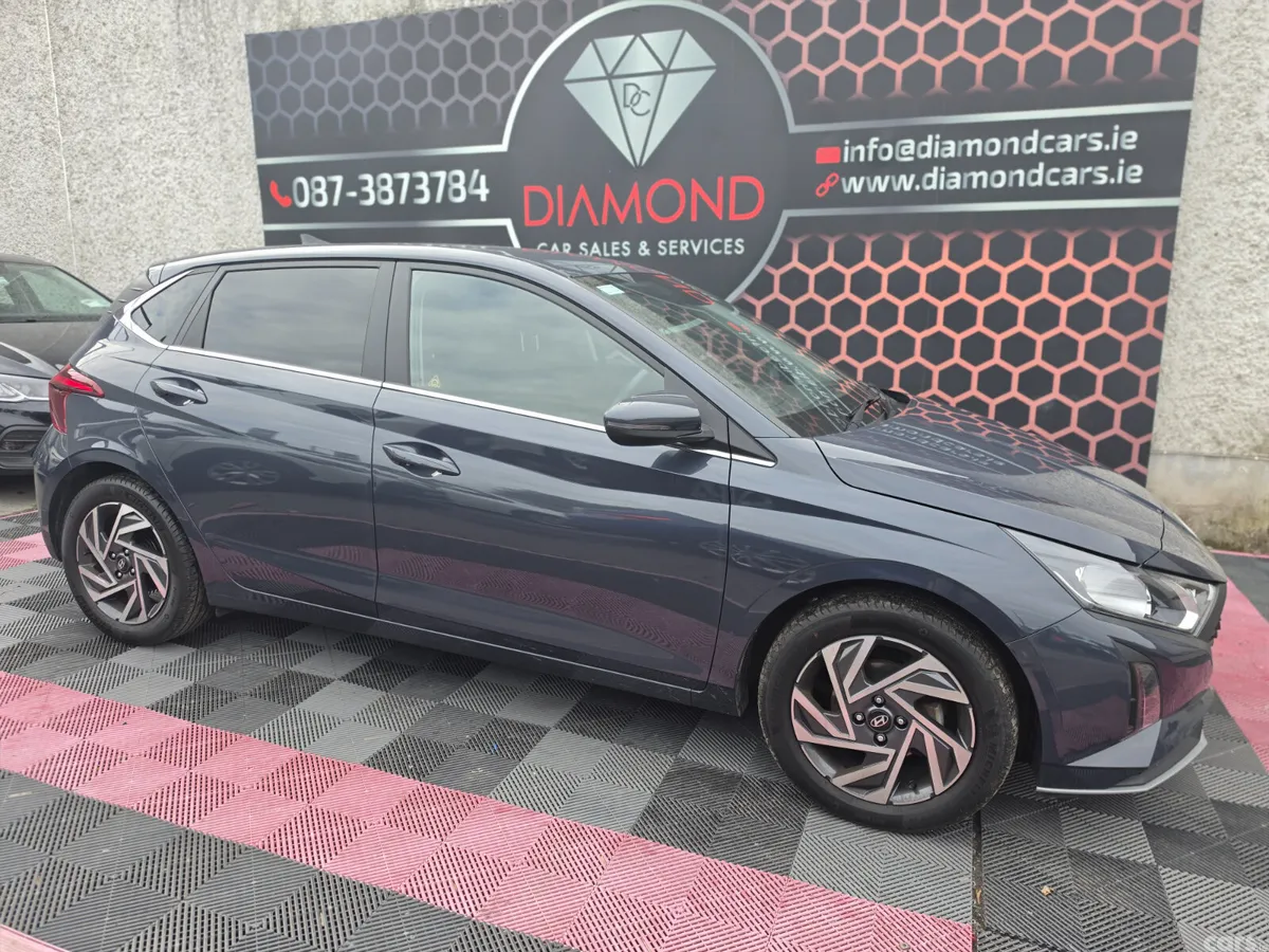 Hyundai i20 Hatchback, Petrol, 2025, Grey