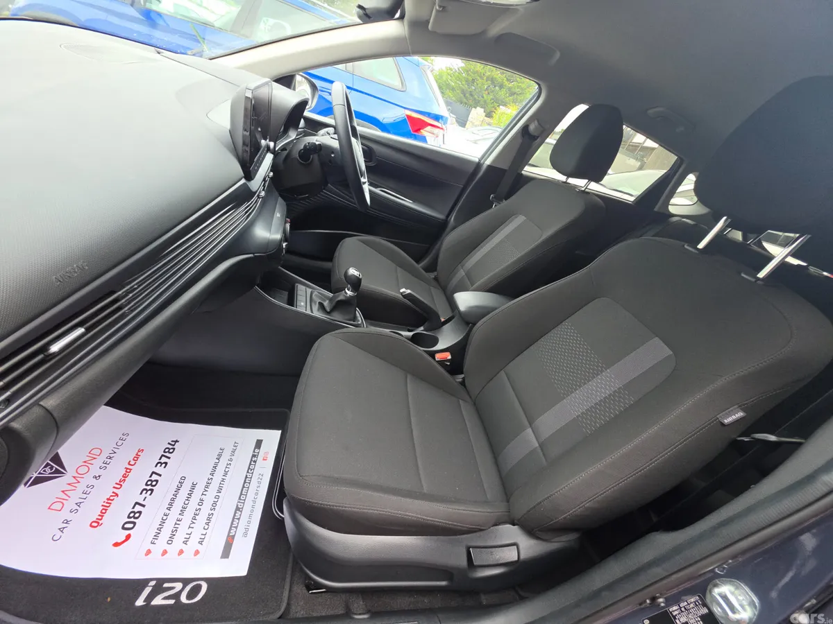 Hyundai i20 Hatchback, Petrol, 2025, Grey