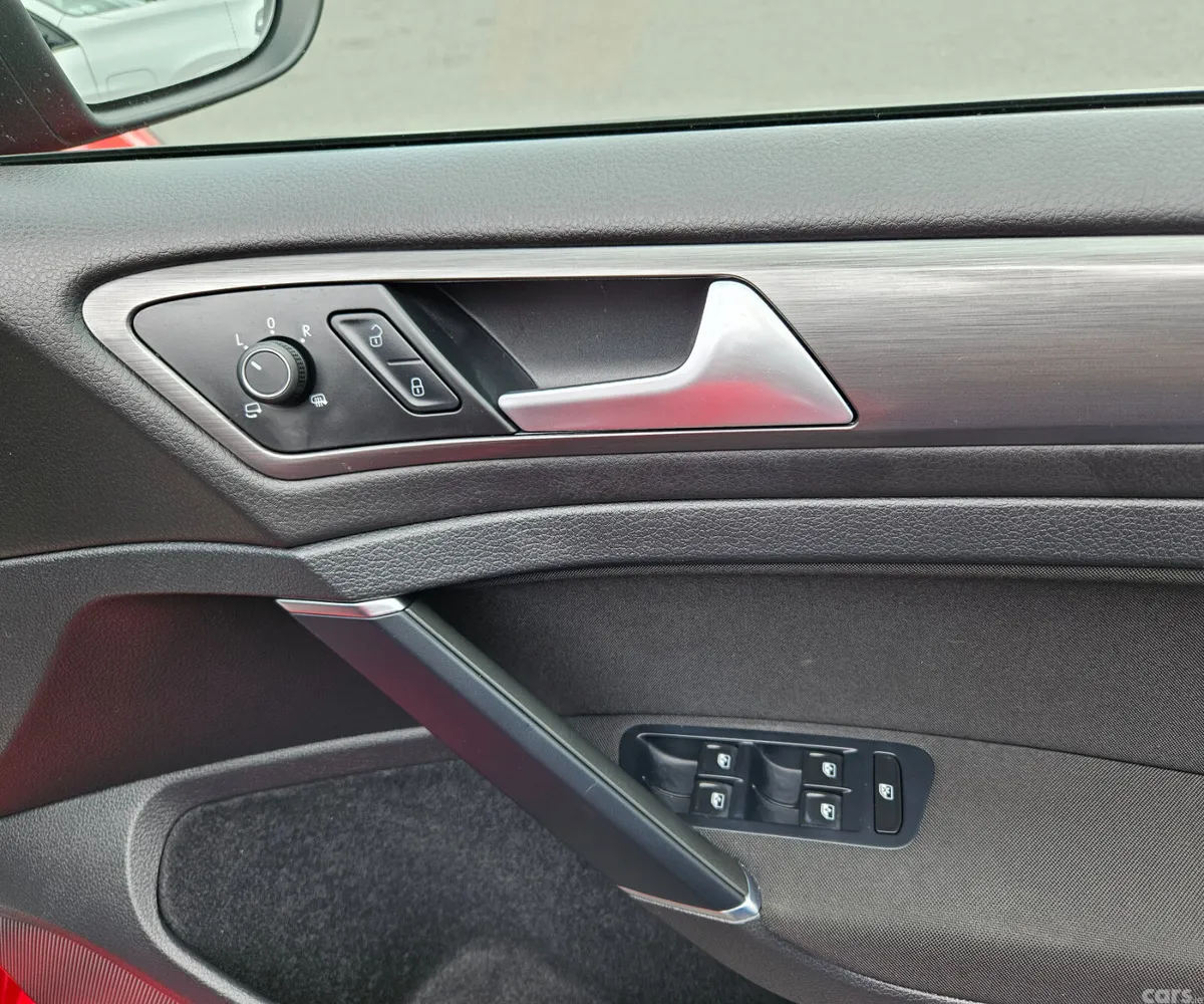 Volkswagen Golf Hatchback, Petrol, 2019, Red