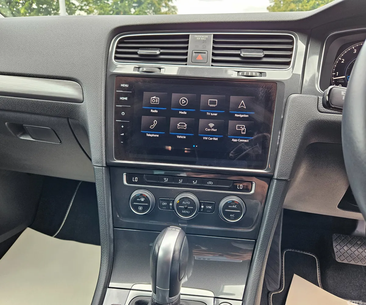 Volkswagen Golf Hatchback, Petrol, 2019, Red