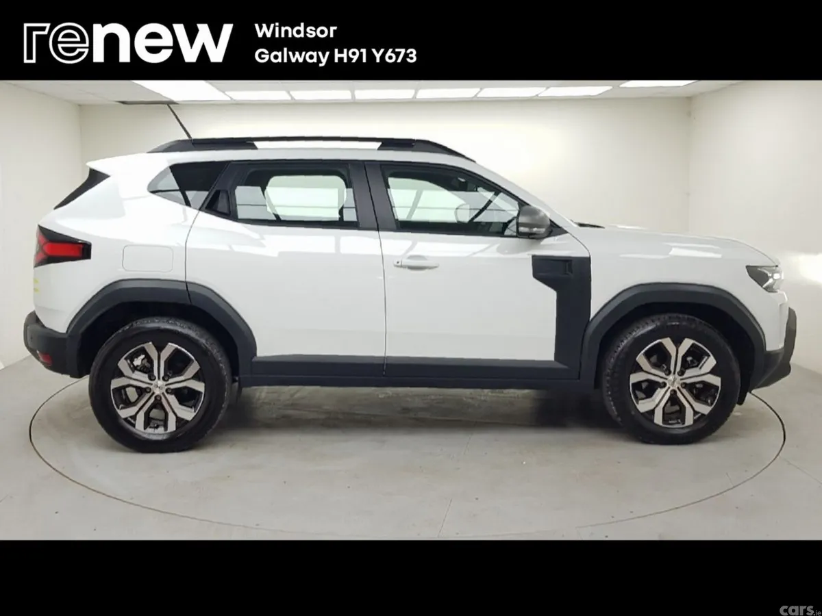 Dacia Duster SUV, Petrol Hybrid, 2025, White