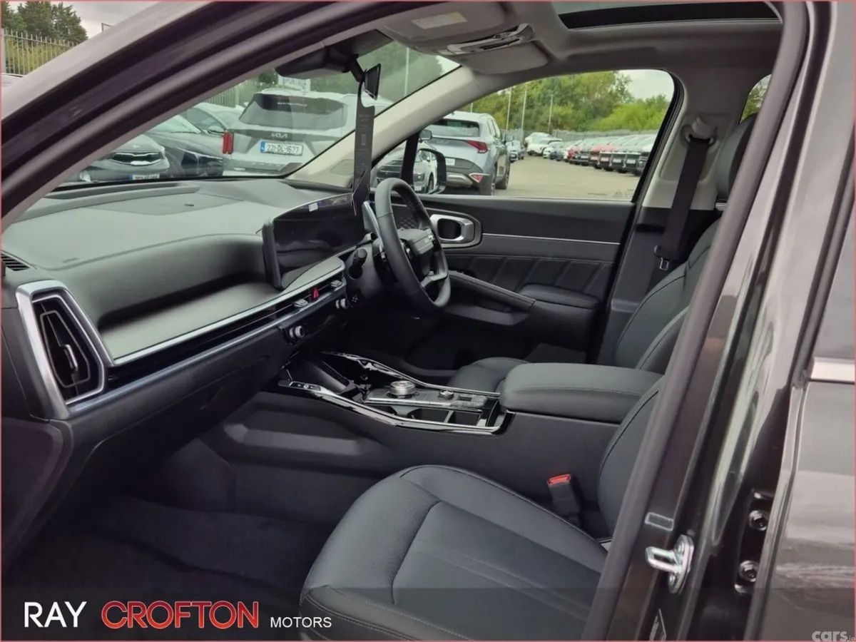 Kia Sorento SUV, Petrol Plug-in Hybrid, 2026, Grey