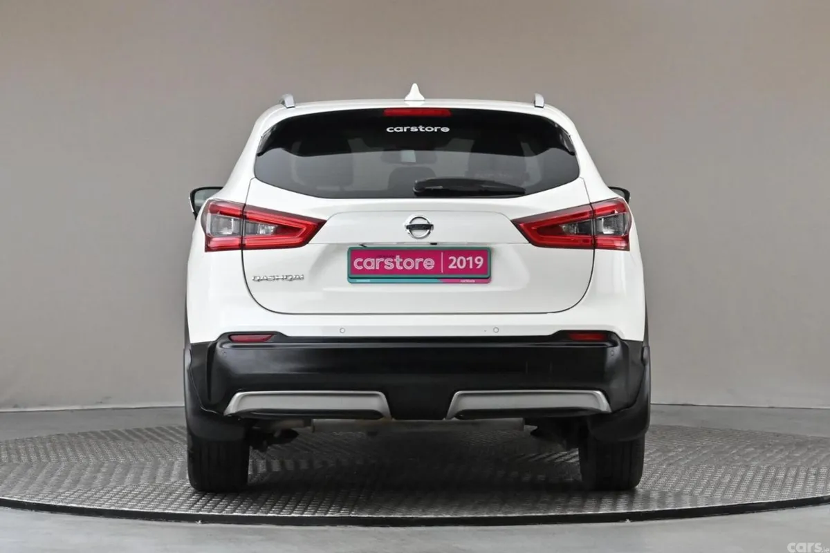 Nissan Qashqai SUV, Petrol, 2019, White