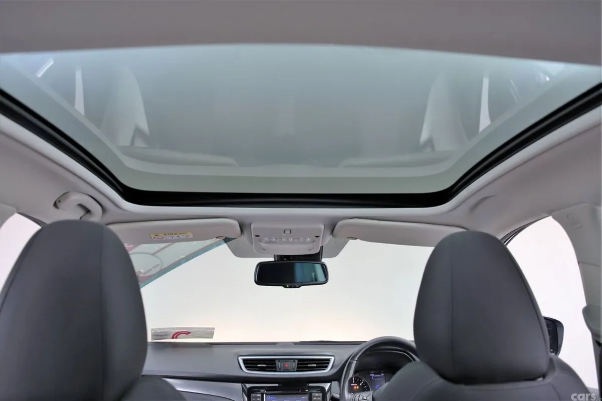 Nissan Qashqai SUV, Petrol, 2019, White