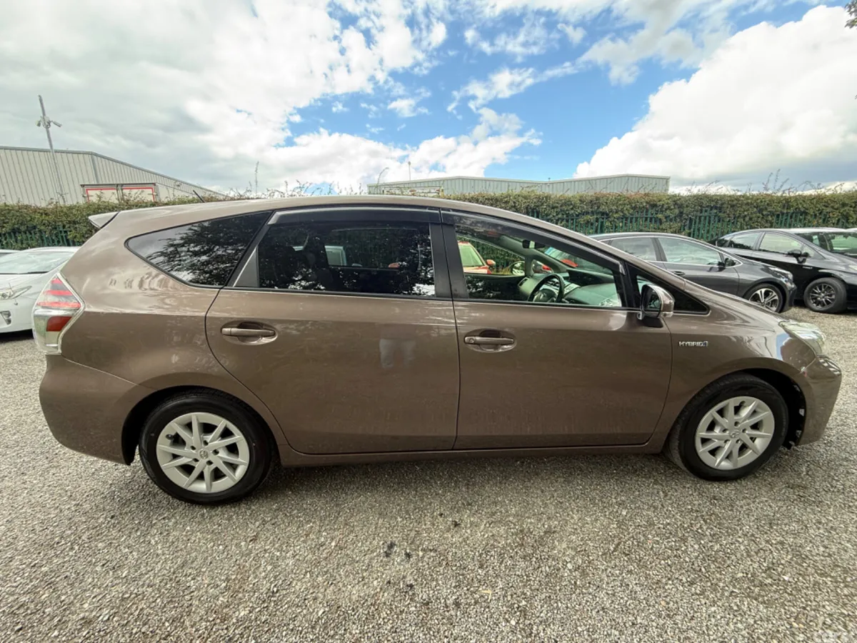Toyota Prius Estate, Petrol Hybrid, 2015, Brown