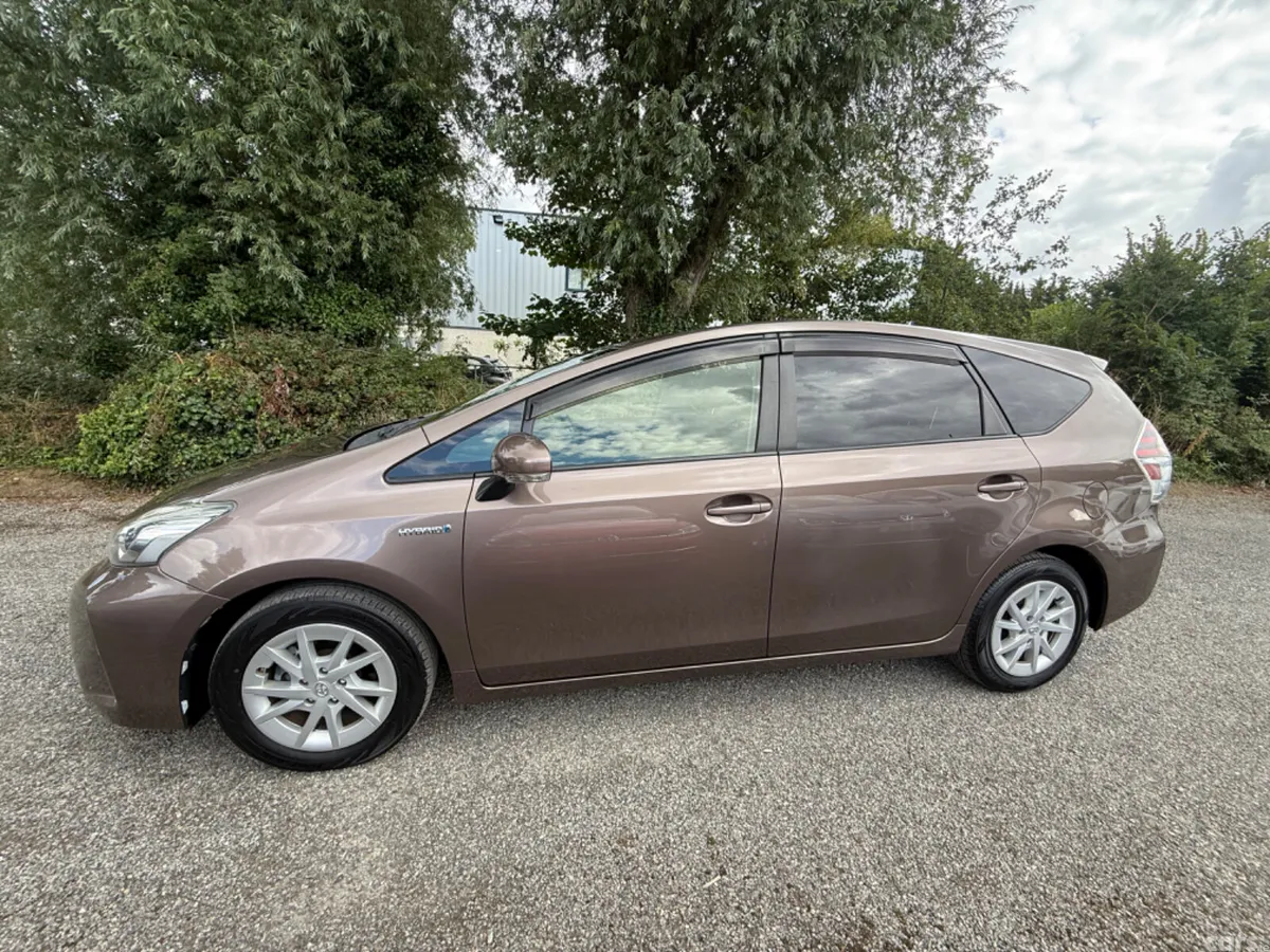 Toyota Prius Estate, Petrol Hybrid, 2015, Brown