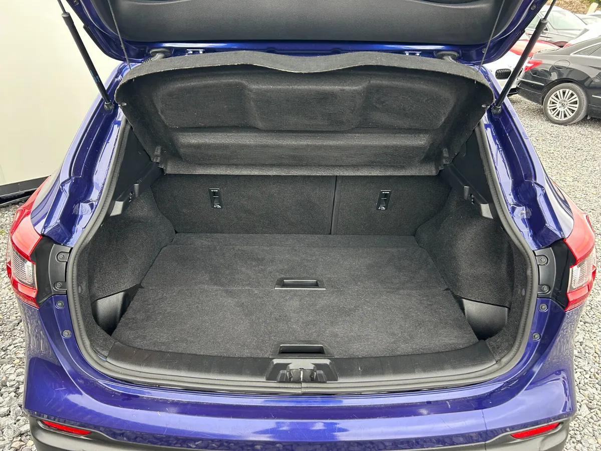 Nissan Qashqai MPV, Diesel, 2019, Blue