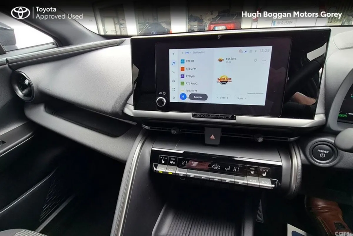 Toyota C-HR SUV, Petrol Hybrid, 2026, Grey