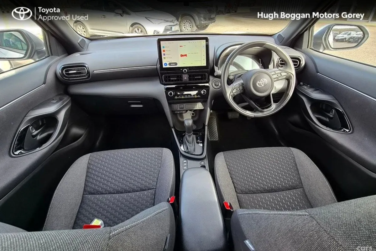 Toyota Yaris Cross SUV, Petrol Hybrid, 2026, White