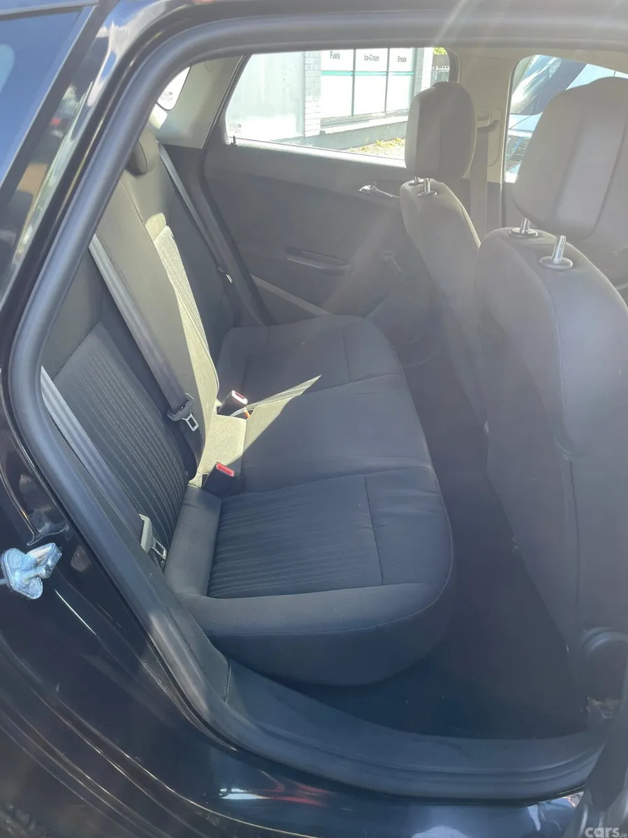 Opel Astra Hatchback, Diesel, 2015, Black