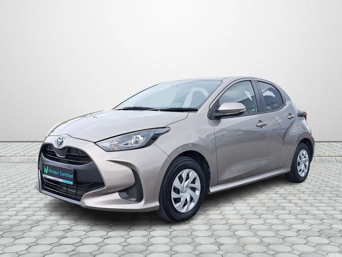 Toyota Yaris Hatchback, Petrol, 2023, Beige