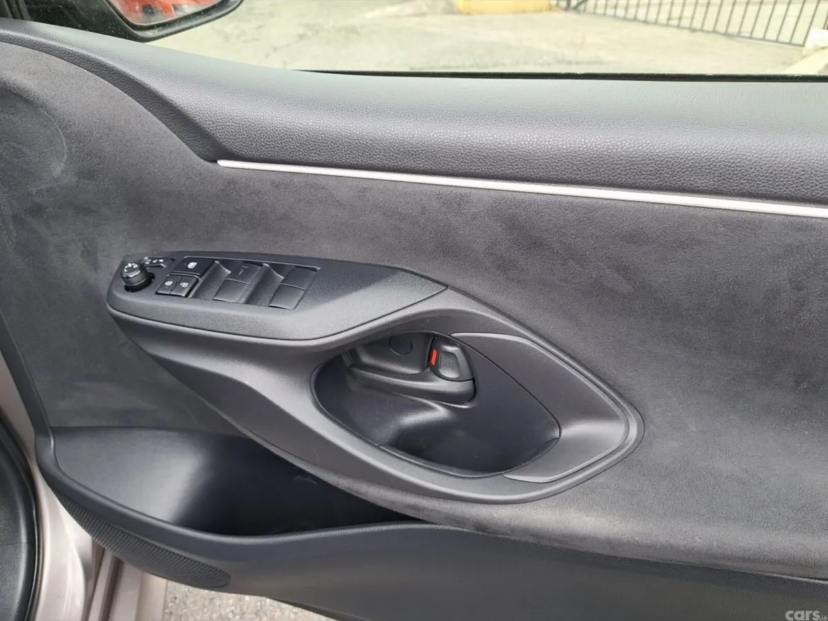 Toyota Yaris Hatchback, Petrol, 2023, Beige