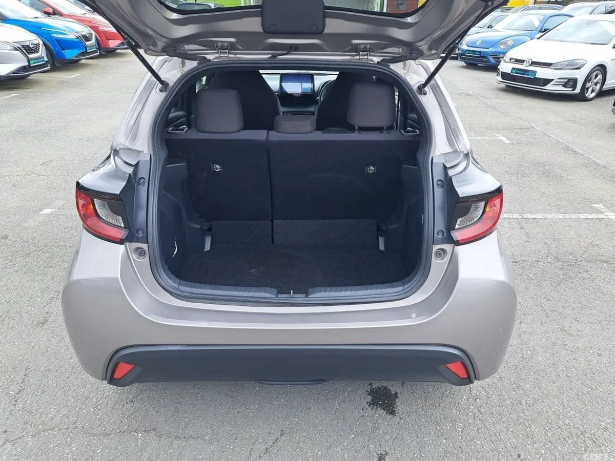 Toyota Yaris Hatchback, Petrol, 2023, Beige