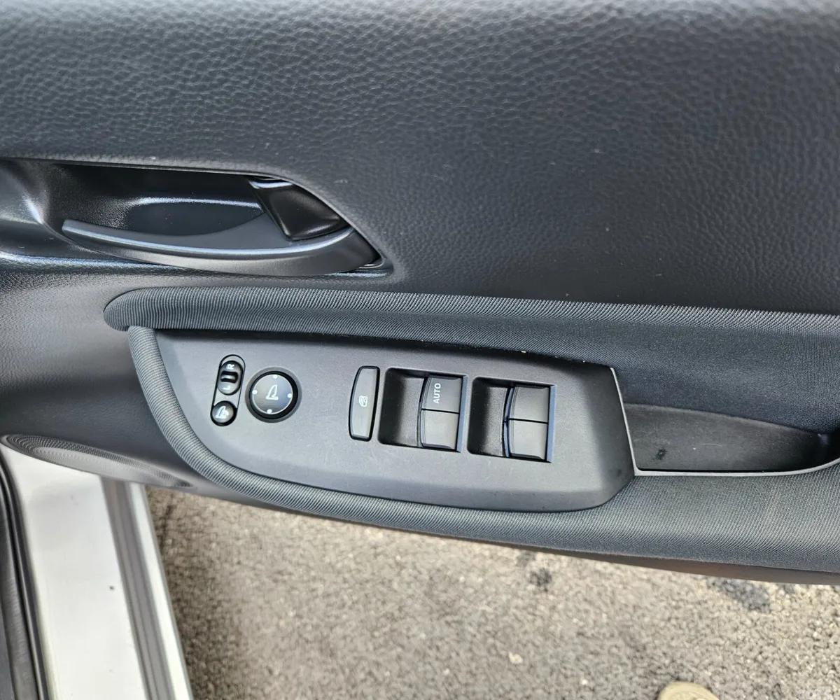 Honda Fit Hatchback, Petrol Hybrid, 2023, Silver