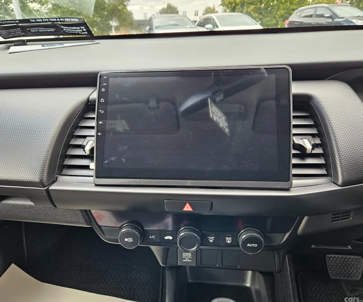 Honda Fit Hatchback, Petrol Hybrid, 2023, Silver