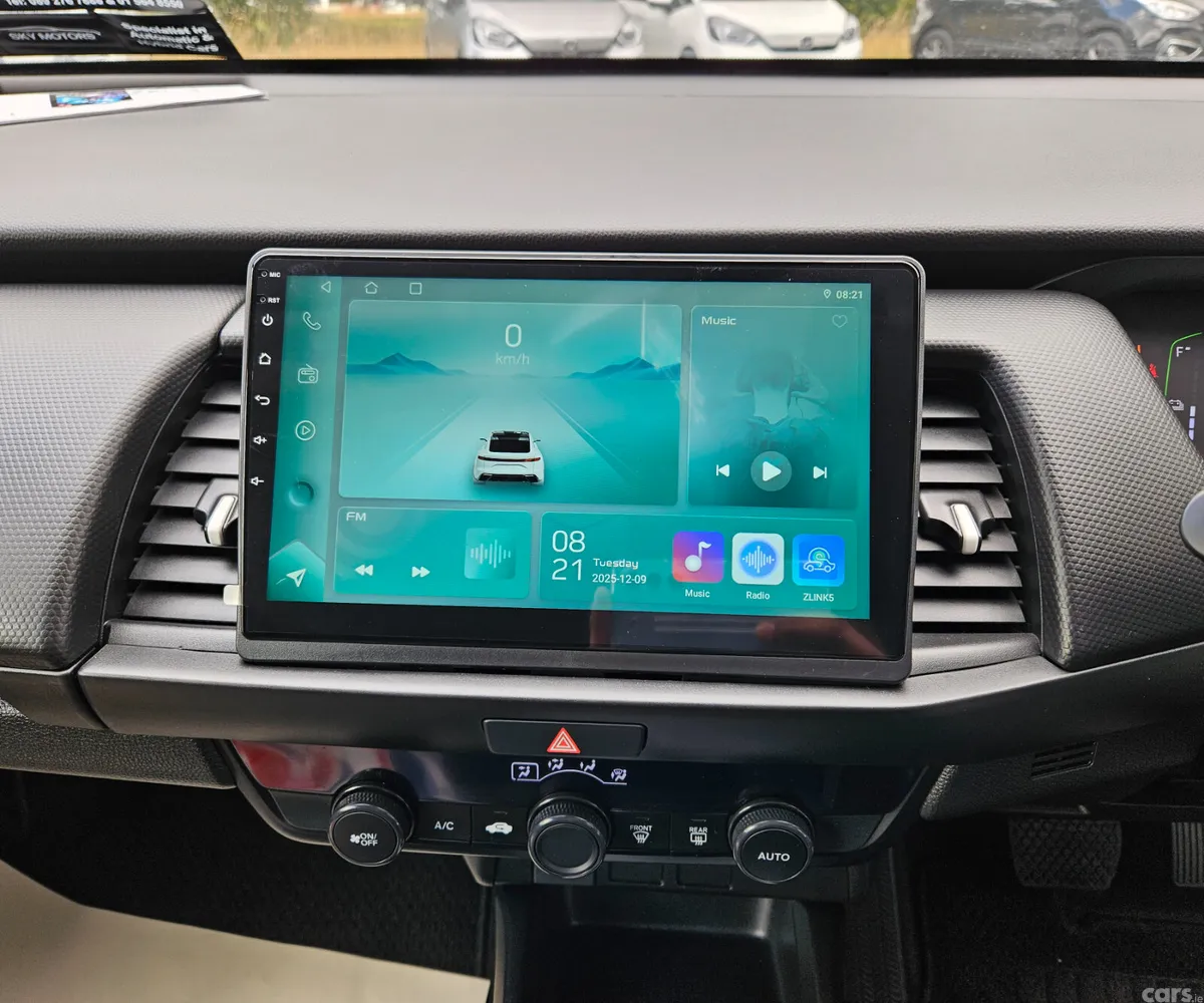 Honda Fit Hatchback, Petrol Hybrid, 2023, Silver