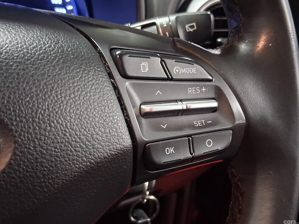 Hyundai KONA MPV, Petrol, 2018, Red