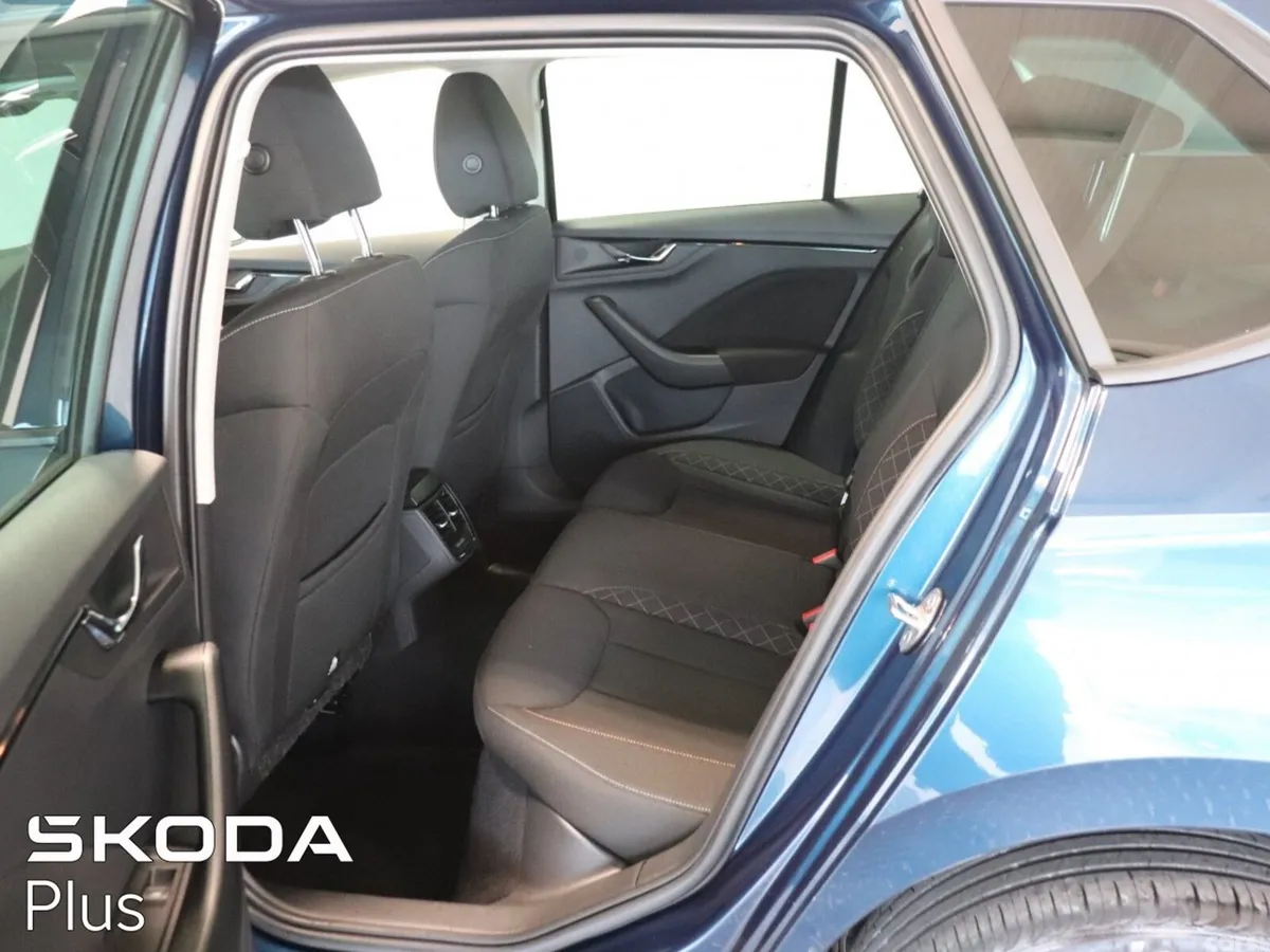 Skoda Kamiq Hatchback, Petrol, 2021, Blue