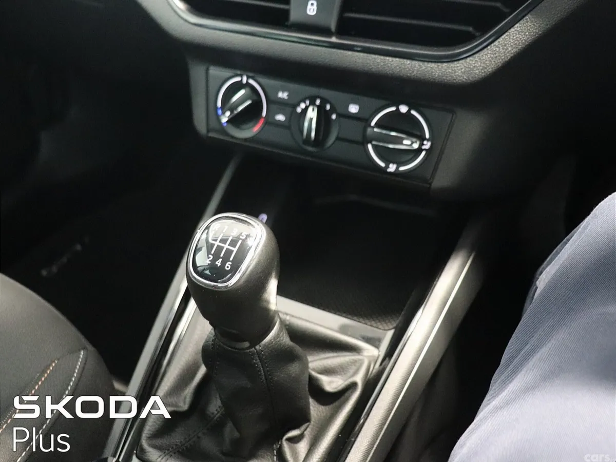 Skoda Kamiq Hatchback, Petrol, 2021, Blue