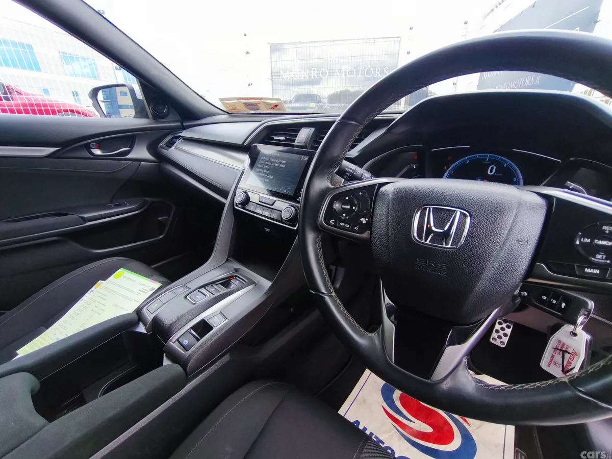 Honda Civic Hatchback, Diesel, 2021, Grey