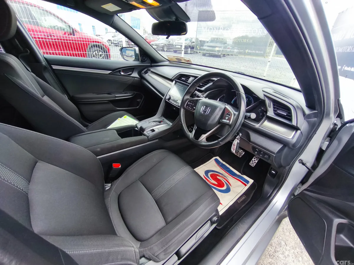 Honda Civic Hatchback, Diesel, 2021, Grey