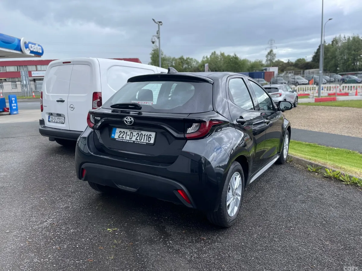 Toyota Yaris Hatchback, Petrol, 2022, Black