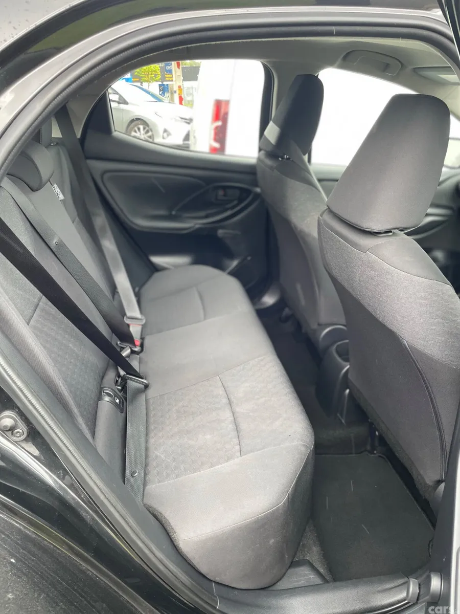 Toyota Yaris Hatchback, Petrol, 2022, Black