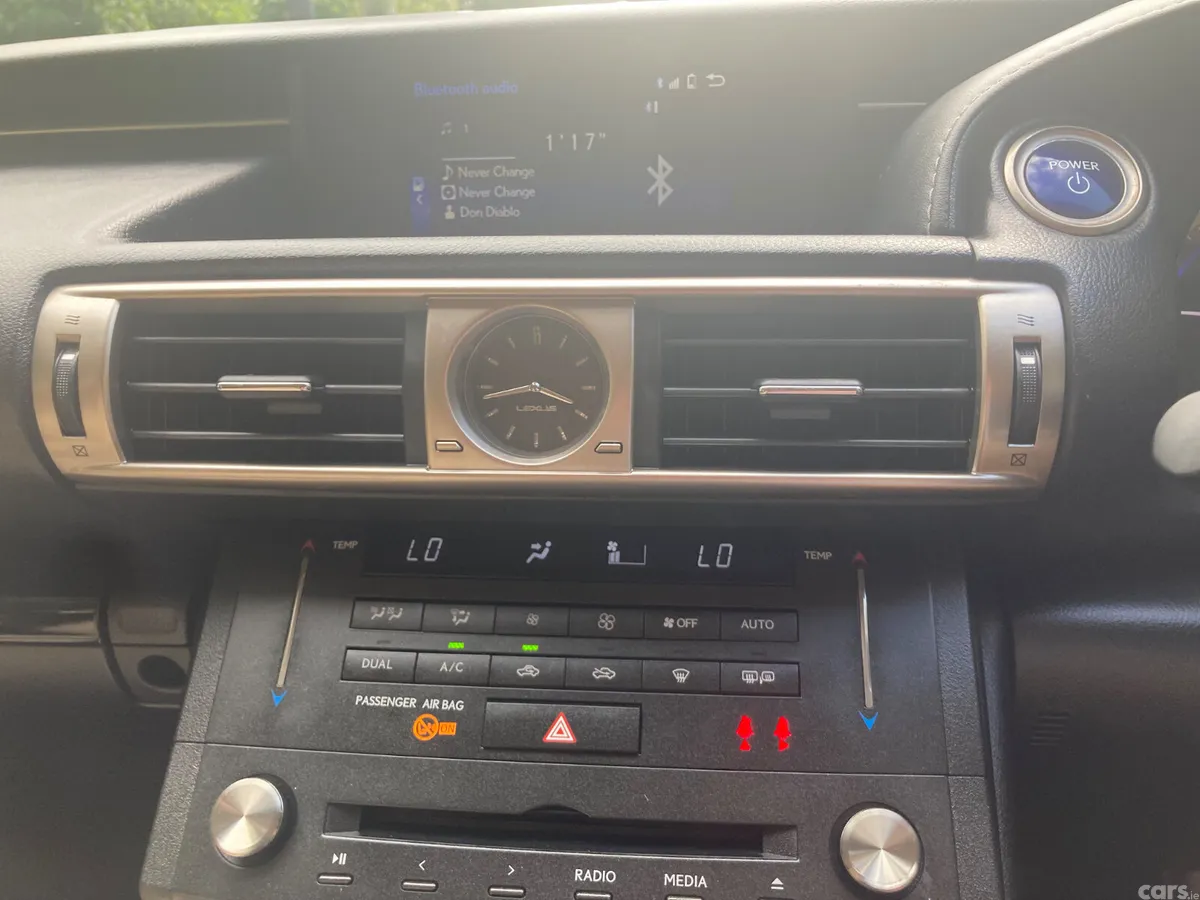 Lexus IS Saloon, Petrol Hybrid, 2016, Silver