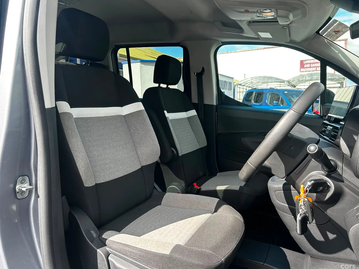 Citroen Berlingo MPV, Diesel, 2024, Silver