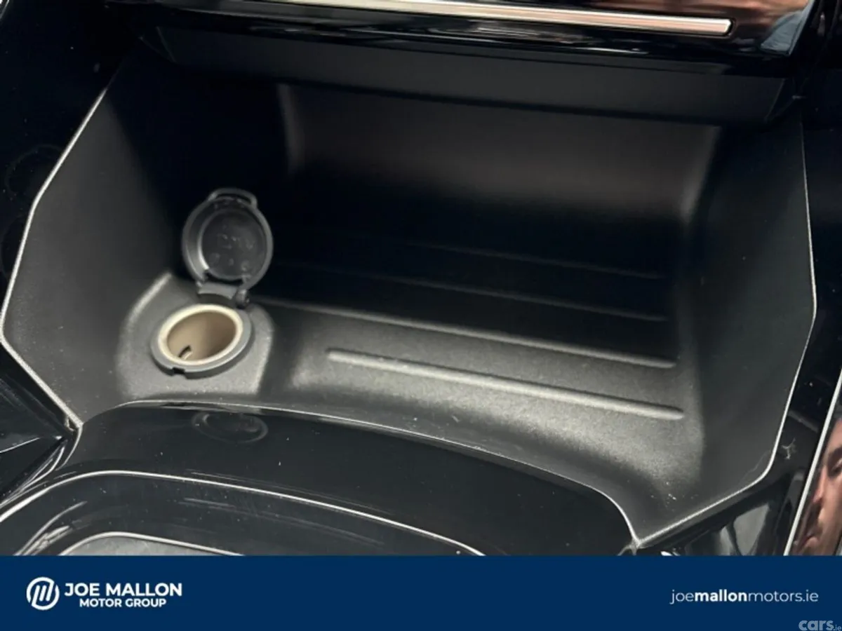 Peugeot 2008 MPV, Petrol, 2026, Black