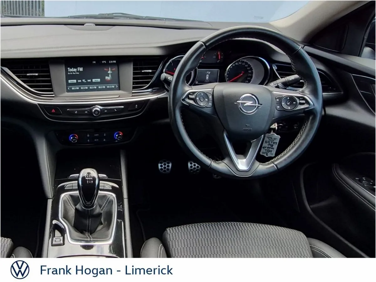 Opel Insignia Hatchback, Diesel, 2020, Blue