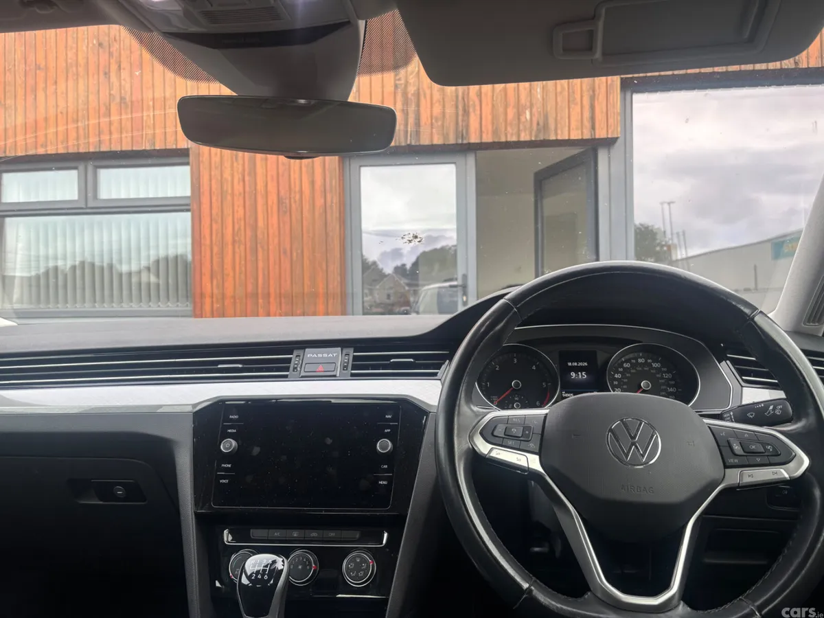 Volkswagen Passat Saloon, Diesel, 2022, Black