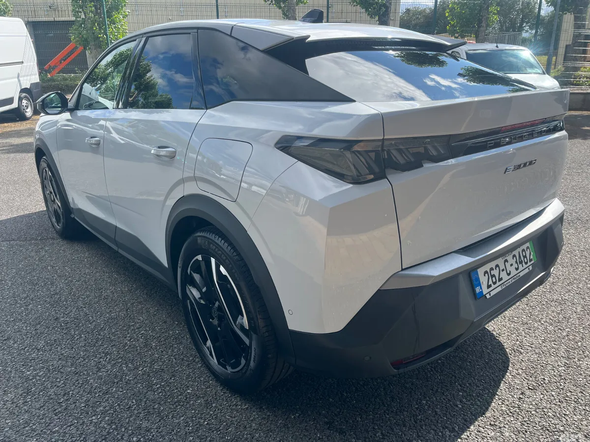 Peugeot 3008 MPV, Electric, 2026, White
