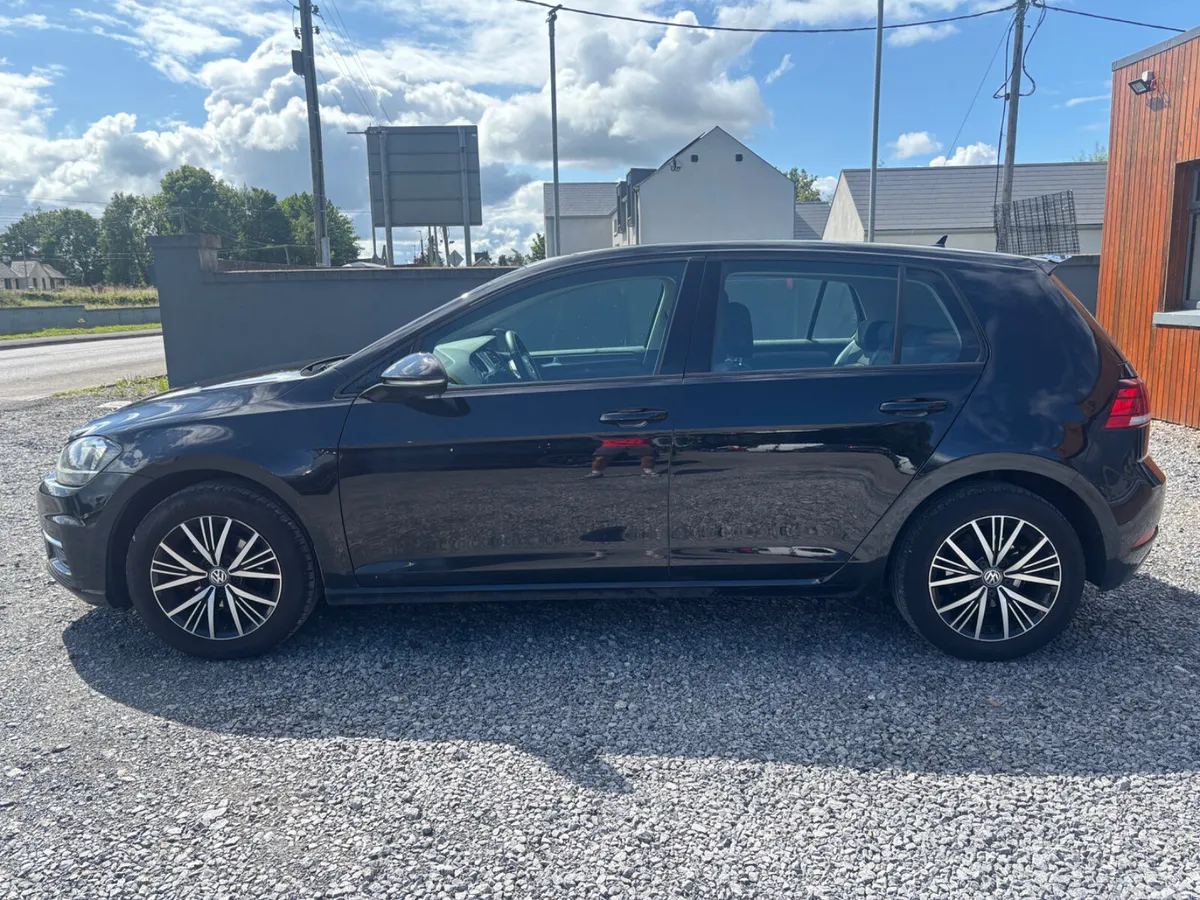Volkswagen Golf Hatchback, Petrol, 2018, Black